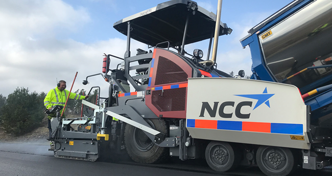 Dynapac Paver enables Melbourne Asphalt Company to achieve smooth results